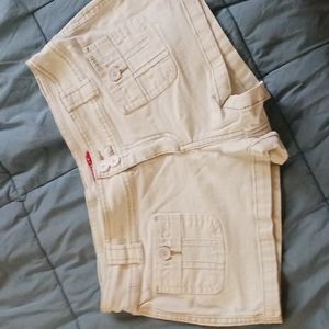 Women's Shorts Off White